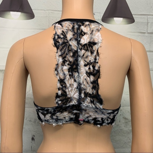 PINK Victoria’s Secret Date Racerback Bra - Picture 2 of 5